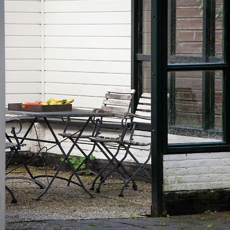 Fairytale Cottage In Nes Friesland With Garden Eksteriør bilde